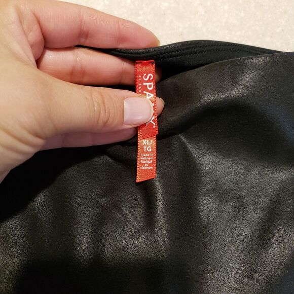 Spanx Women's Size XL Faux Black Leather Leggings Pants Stretch Causal - Picture 3 of 8